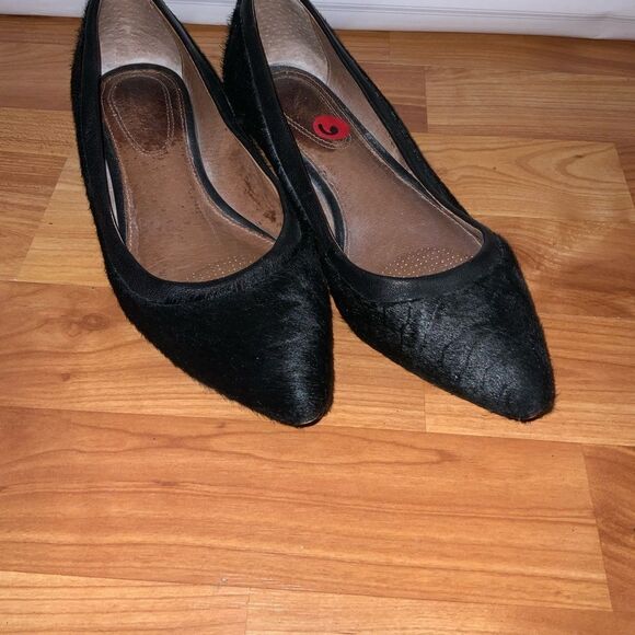 Corso Como Black Pointed Flats - Picture 6 of 6